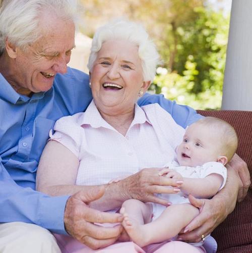 Opa, Oma und das Enkelkind